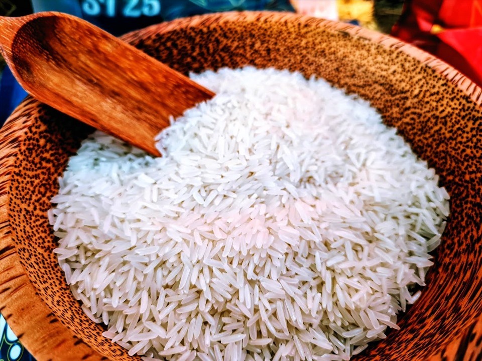 Sau 2 ngày giảm, giá gạo xuất khẩu của Việt Nam đã nhanh chóng tăng thêm 2 USD/tấn. Ảnh: Vũ Long