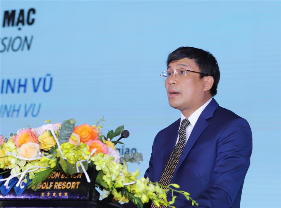 Thứ trưởng thường trực Bộ Ngoại giao Nguyễn Minh Vũ phát biểu tại hội nghị. Ảnh: M.H