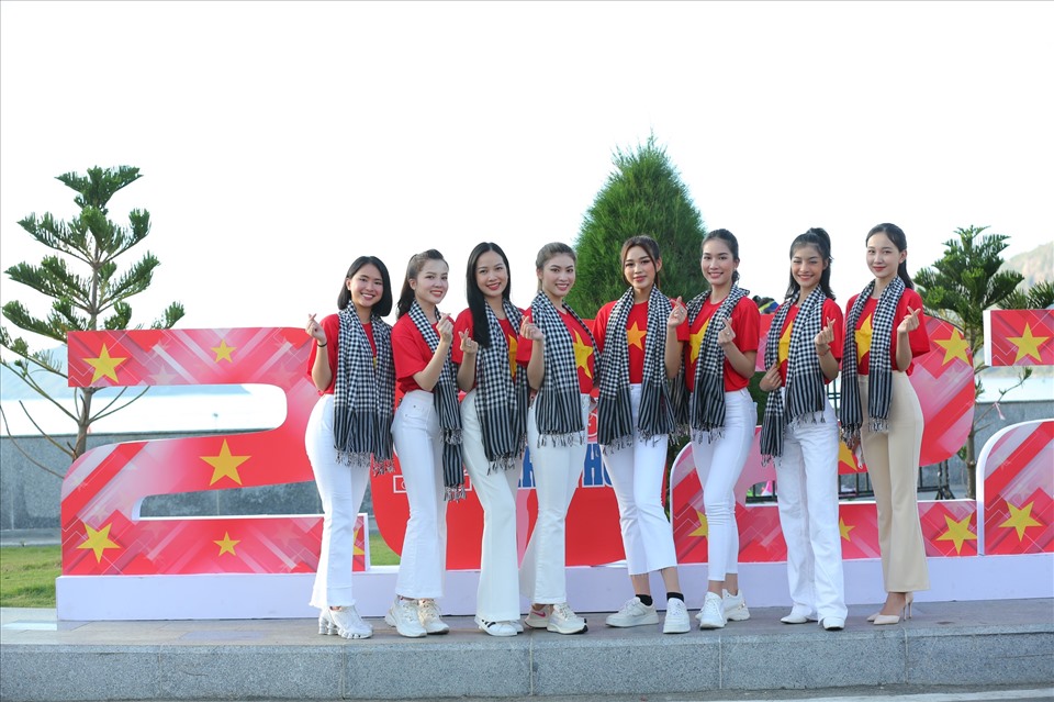 Đỗ Thị Hà đồng hành cùng Tiền Phong Marathon 2022. Ảnh: Như Ý