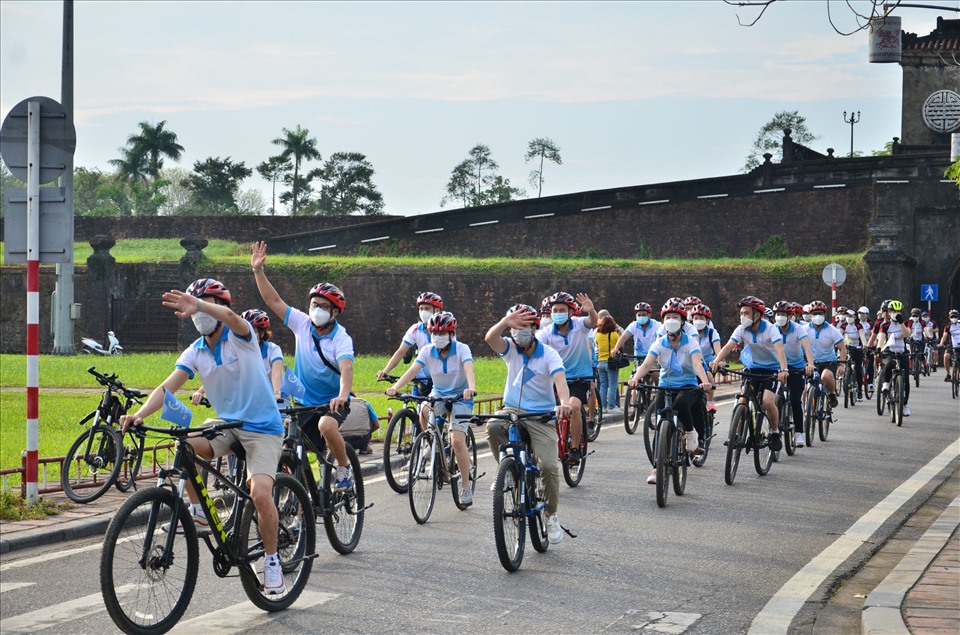 Hơn 300 người đã đăng ký tham gia “Ngày hội đạp xe vì du lịch và môi trường”.