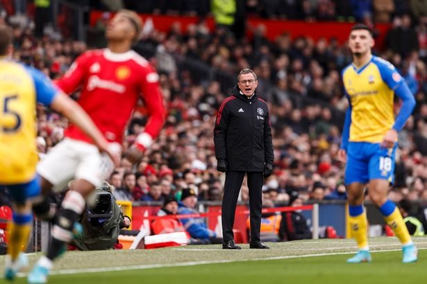 Rangnick luôn xuất hiện với hình ảnh tận tụy và nhiệt huyết trong công việc. Ảnh: AFP