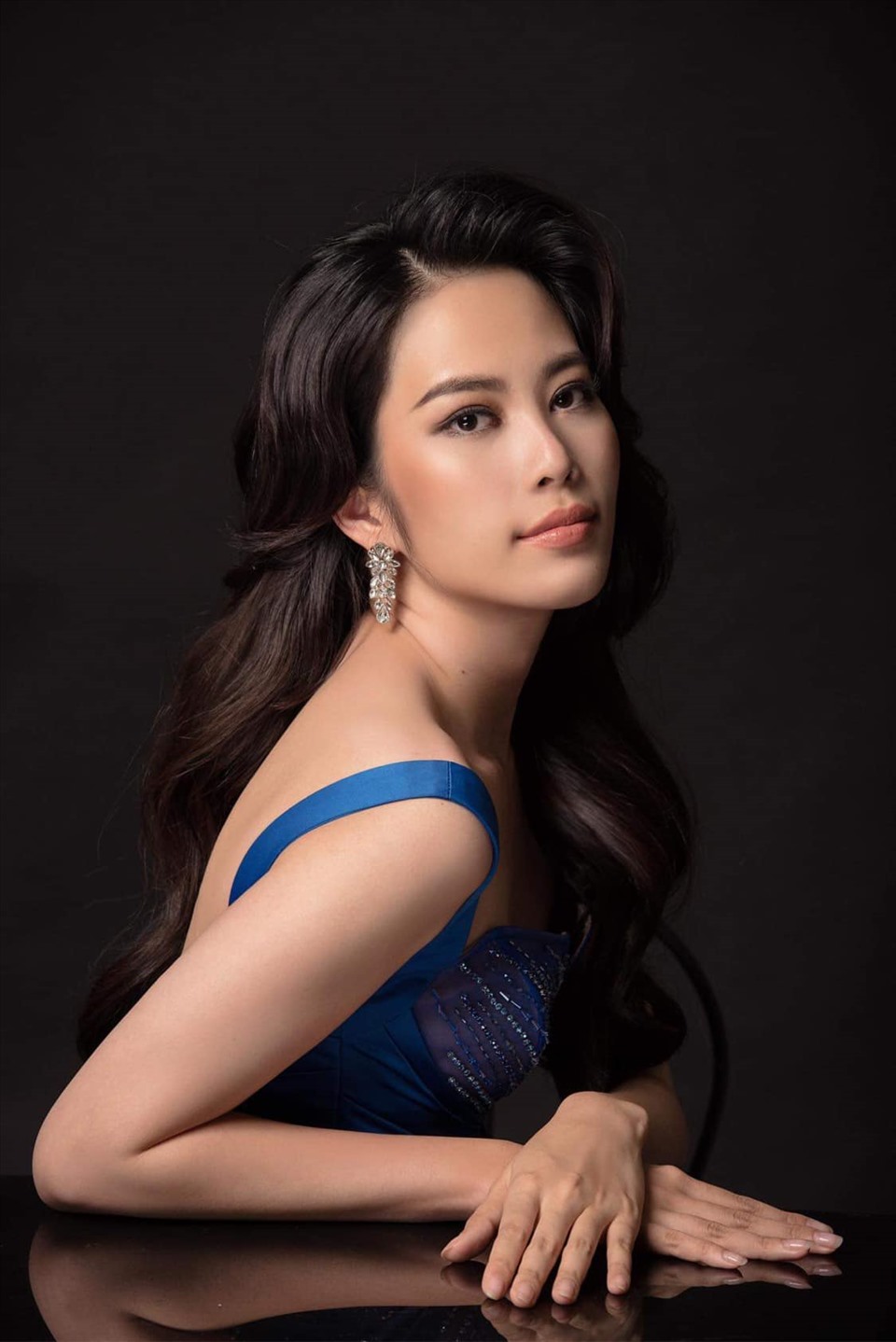 Nam Em nói gì khi bỏ Hoa hậu Hoàn vũ để thi Miss World Vietnam?