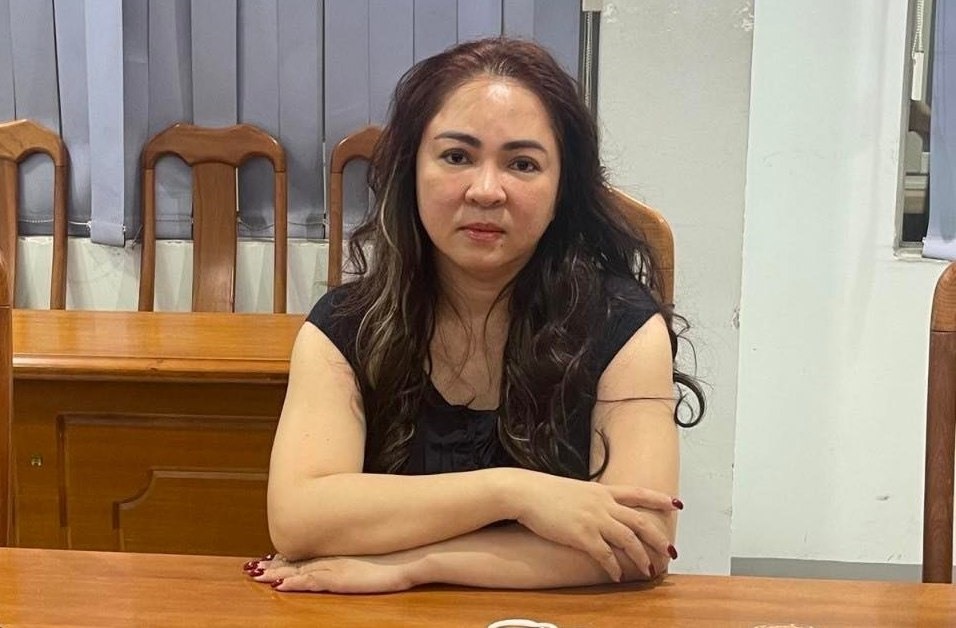 Bà Nguyễn Phương Hằng tại cơ quan công an chiều ngày 24.3. Ảnh: CTV