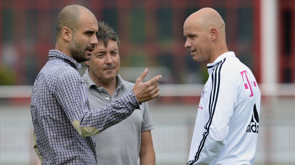 Pep Guardiola và Erik Ten Hag khi còn cùng làm việc tại Bayern Munich. Ảnh: AFP