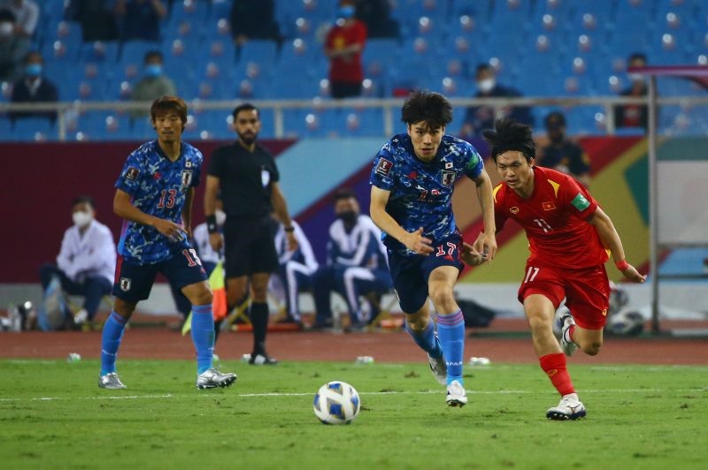 Nhật Bản (áo xanh) là 1 trong 4 đội Châu Á đã giành vé trực tiếp đến World Cup 2022. Ảnh: VFF