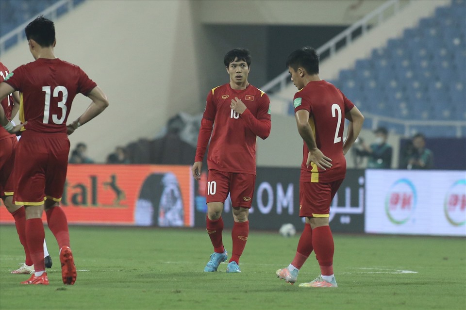 Công Phượng (giữa) muốn cùng tuyển Việt Nam giành kết quả tốt trước Nhật Bản. Ảnh: Thanh Vũ