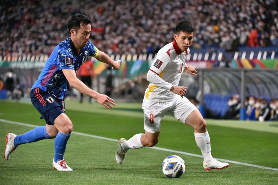 Tuyển Việt Nam thi đấu kiên cường trước Nhật Bản. Ảnh: AFP