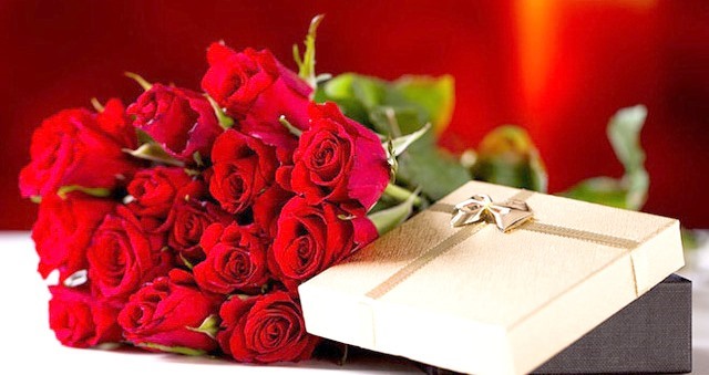 Hoa hồng là loại hoa phổ biến trong ngày 8.3. Ảnh TL