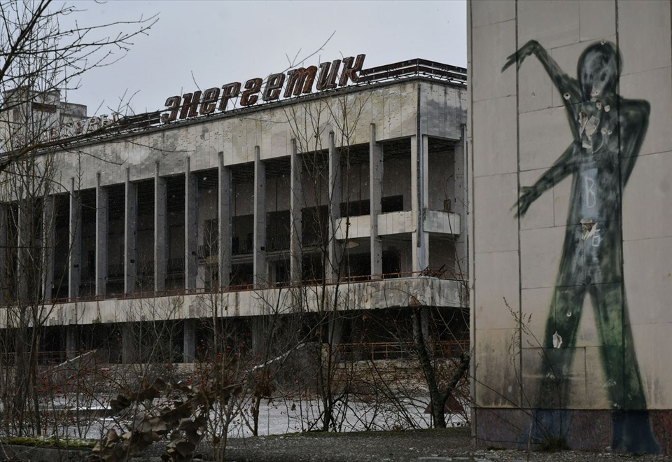 Lò phản ứng hạt nhân ở Chernobyl không hoạt động nhưng vẫn còn chất thải phóng xạ. Ảnh: AFP
