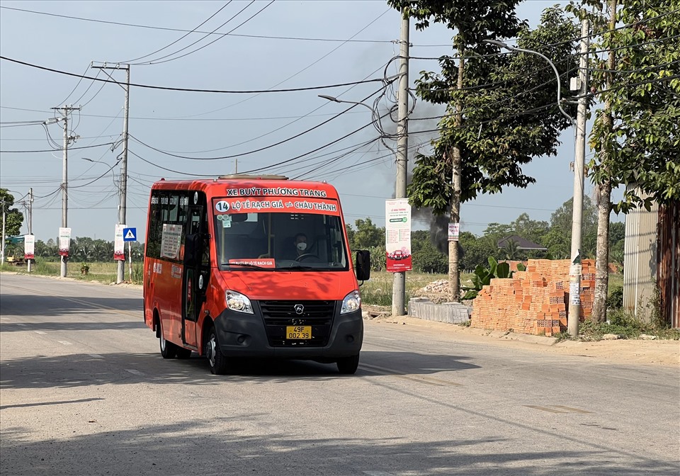 Phương tiện tham gia xe buýt trên địa bàn tỉnh An Giang. Ảnh: LĐ