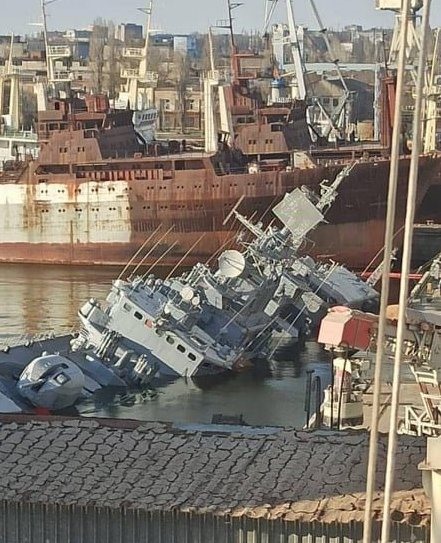 Tàu khu trục Hetman Sahaidachny của Ukraina bị đánh chìm. Ảnh chụp màn hình