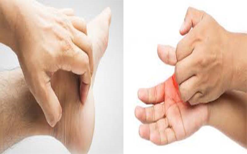 Ngứa và đau ở bàn tay, chân: Sự thiếu hụt B6 có thể gây ra tổn thương dây thần kinh được gọi là bệnh thần kinh ngoại vi. Các triệu chứng có thể bao gồm đau, bỏng rát và ngứa ran ở cánh tay, chân, bàn tay và bàn chân của bạn.