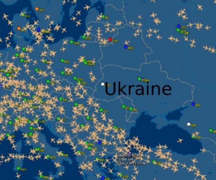 Các hãng hàng không tránh không phận Ukraina. Ảnh: FlightAware