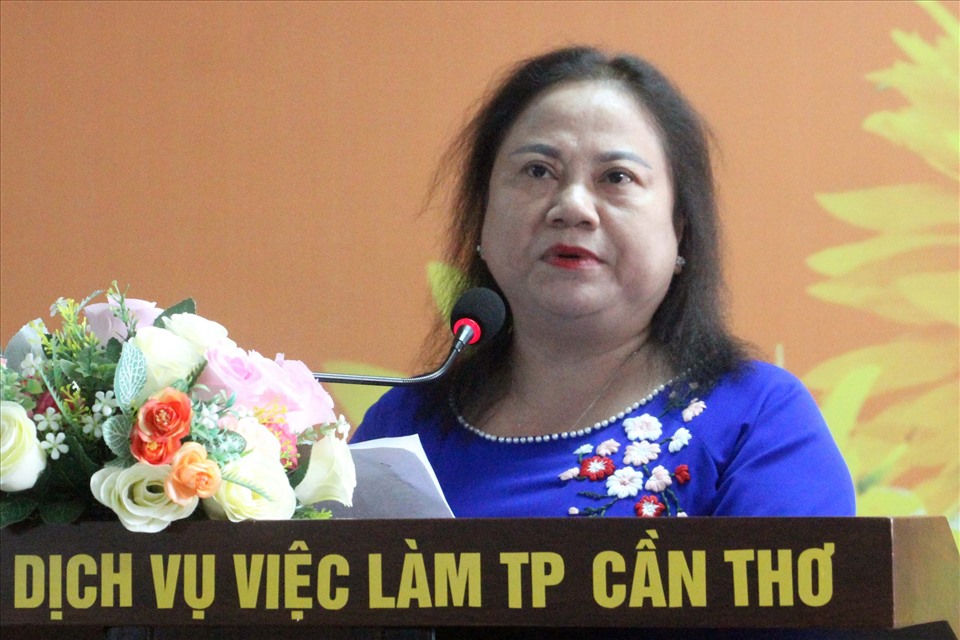 Bà Trần Thị Xuân Mai, Giám đốc Sở Lao động - Thương binh và Xã hội TP.Cần Thơ phát biểu.
