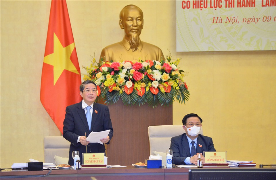 Phó Chủ tịch Quốc hội, Trưởng Đoàn giám sát Nguyễn Đức Hải phát biểu.