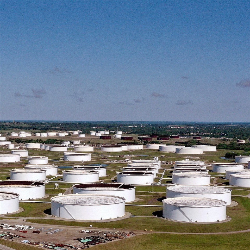 Mỹ xuất kho dự trữ dầu ở mức kỷ lục: 1 triệu thùng/ngày trong 6 tháng. Ảnh: AFP