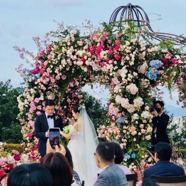Hình ảnh trong đám cưới của Son Ye Jin và Hyun Bin. Ảnh chụp màn hình