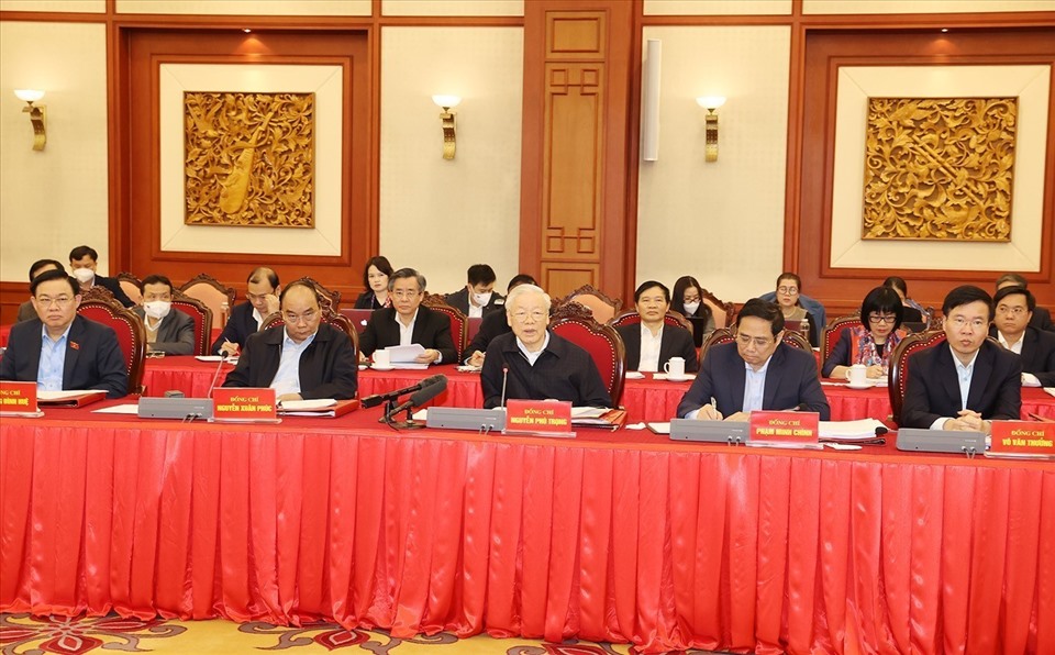 Tổng Bí thư chủ trì họp Bộ Chính trị về phát triển Hà Nội. Ảnh: Trí Dũng
