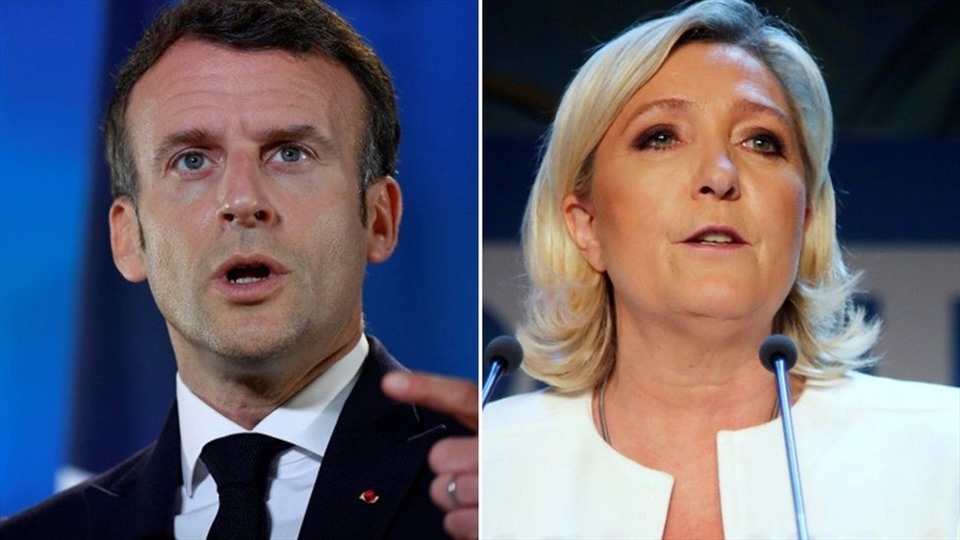 Ứng viên Emmanuel Macron và . Ảnh: AFP