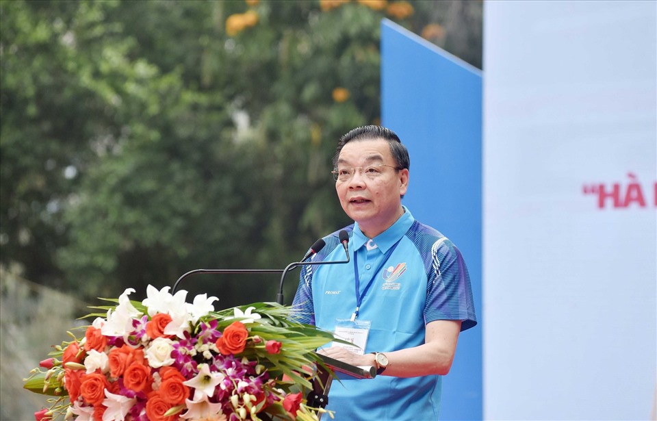 Chủ tịch UBND thành phố Hà Nội Chu Ngọc Anh phát biểu tại Lễ phát động đếm ngược 31 ngày đến SEA Games 31. Ảnh: H.A