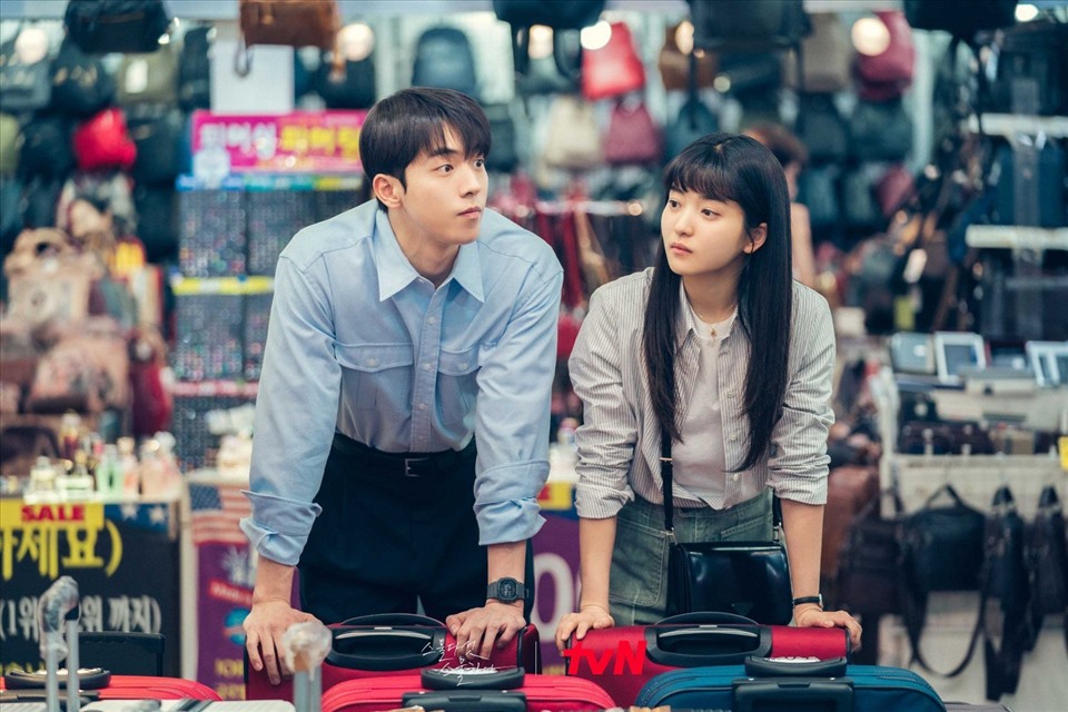 “Tuổi 25, tuổi 21” là bộ phim Hàn Quốc nhận được sự yêu thích đặc biệt thời gian qua đã nhận 3 đề cử. Ảnh: tvN.