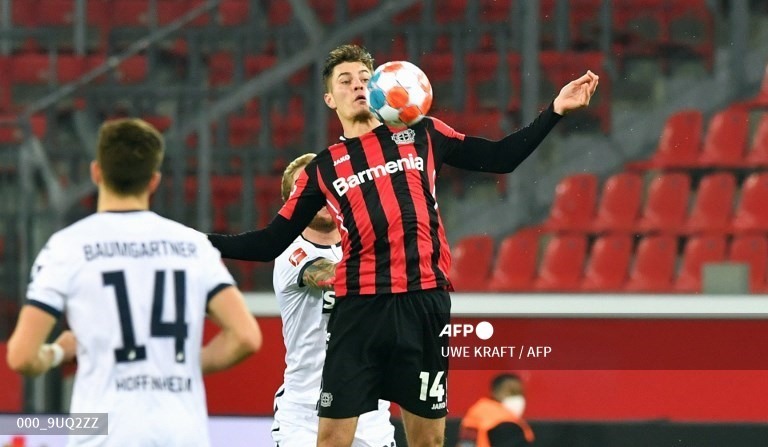 6. Patrik Schick (Bayer Leverkusen): 20 bàn thắng (40 điểm)