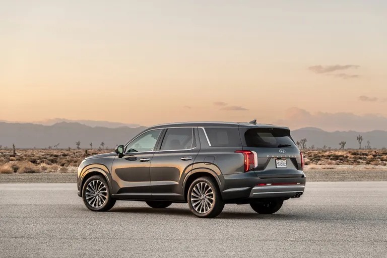 Thiết kế đuôi xe của Hyundai Palisade 2023. Ảnh: Hyundai.