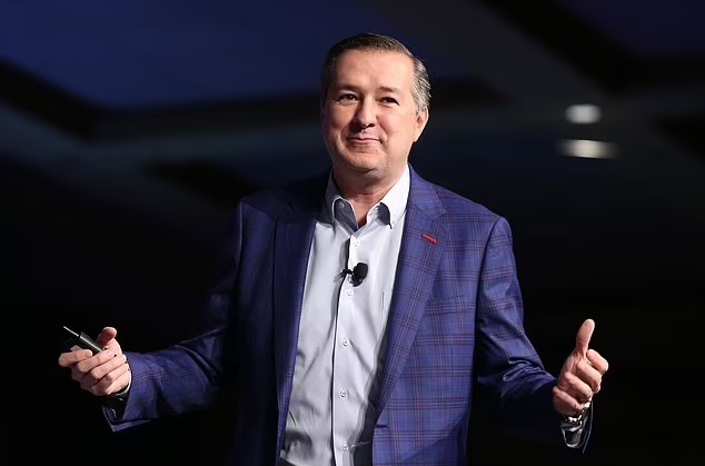 Tỉ phú Tom Ricketts (thành viên gia đình Ricketts) đã rút lại lời đề nghị hỏi mua Chelsea. Ảnh: AFP