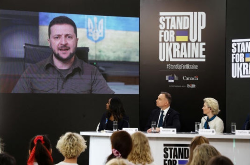 EU leader Von der Leyen during a visit to Warsaw to organize a fundraising event for Ukraine.  Screenshots