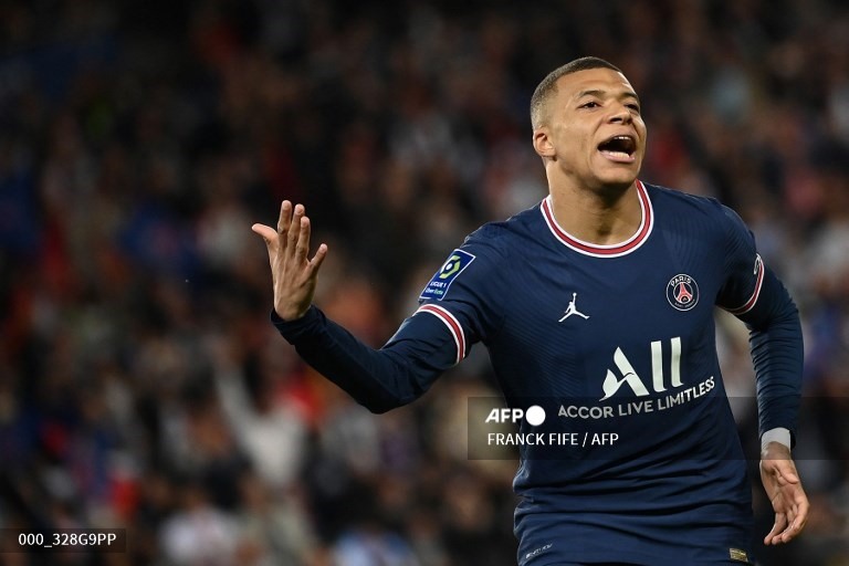 5. Kylian Mbappé (Paris Saint-Germain): 21 bàn thắng (42 điểm)