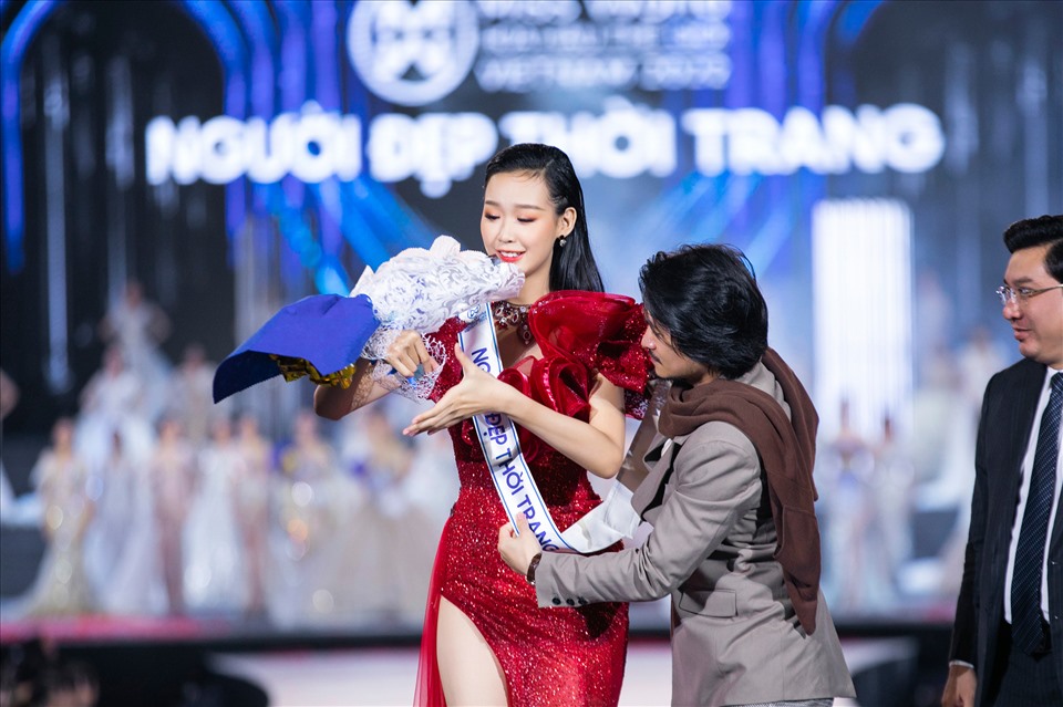 Trước đó, Bảo Ngọc cũng đã xuất sắc ghi tên mình vào Top 22 Chung kết Hoa hậu Việt Nam 2020. Tại Miss World Việt Nam 2022, Bảo Ngọc gây chú ý với phong thái tự tin cùng chiều cao khủng.