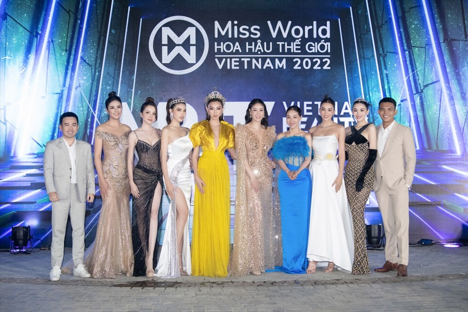 Tiếp nối thành công của đêm thi Người đẹp Thời Trang Miss World Vietnam 2022 đầu tiên, đêm thi thứ 2 được mong đợi sẽ mang đến cho giới mộ điệu thời trang những màn trình diễn ấn tượng.