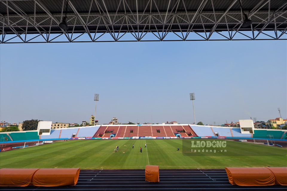 Theo ghi nhận của phóng viên Lao Động, tính tới thời điểm hiện tại, công tác sửa chữa, nâng cấp sân Việt Trì gần như đã được hoàn tất để sẵn sàng phục vụ các trận đấu tại bản A môn bóng đá nam SEA Games 31.