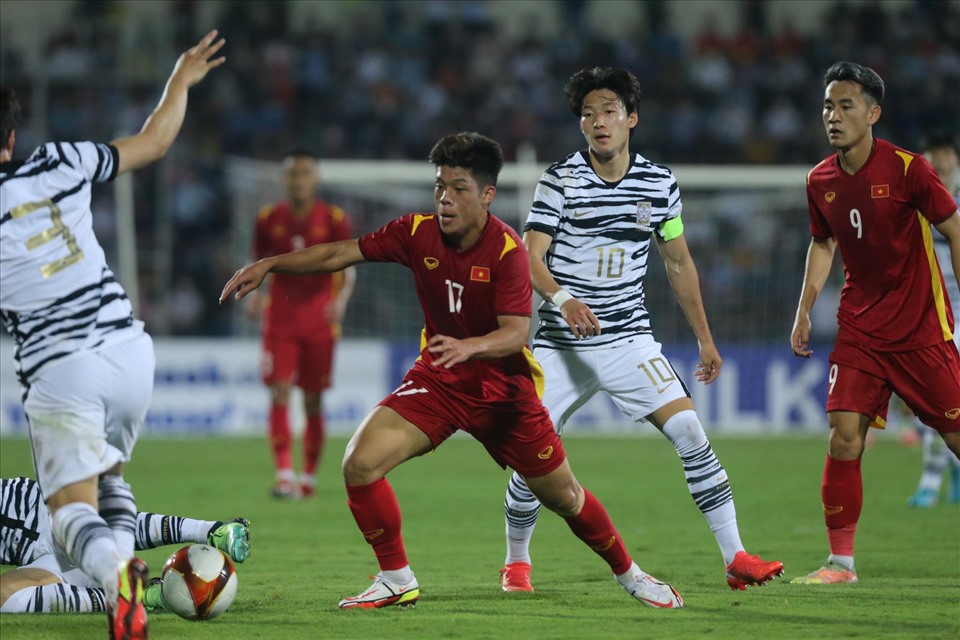 U23 Việt Nam chưa thể tạo ra khác biệt trước U20 Hàn Quốc. Ảnh: Minh Anh