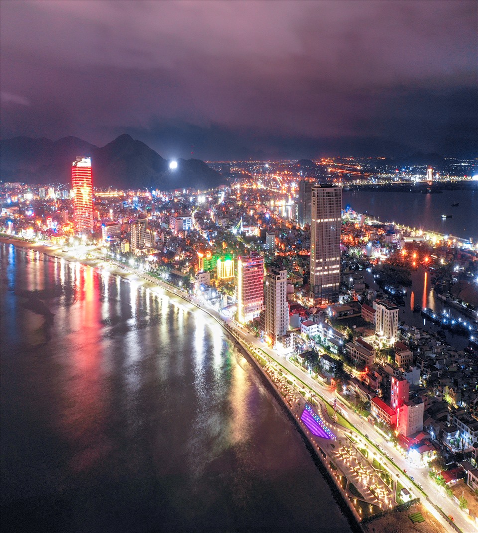 Đêm Quy Nhơn    Ảnh Nguyễn Dũng