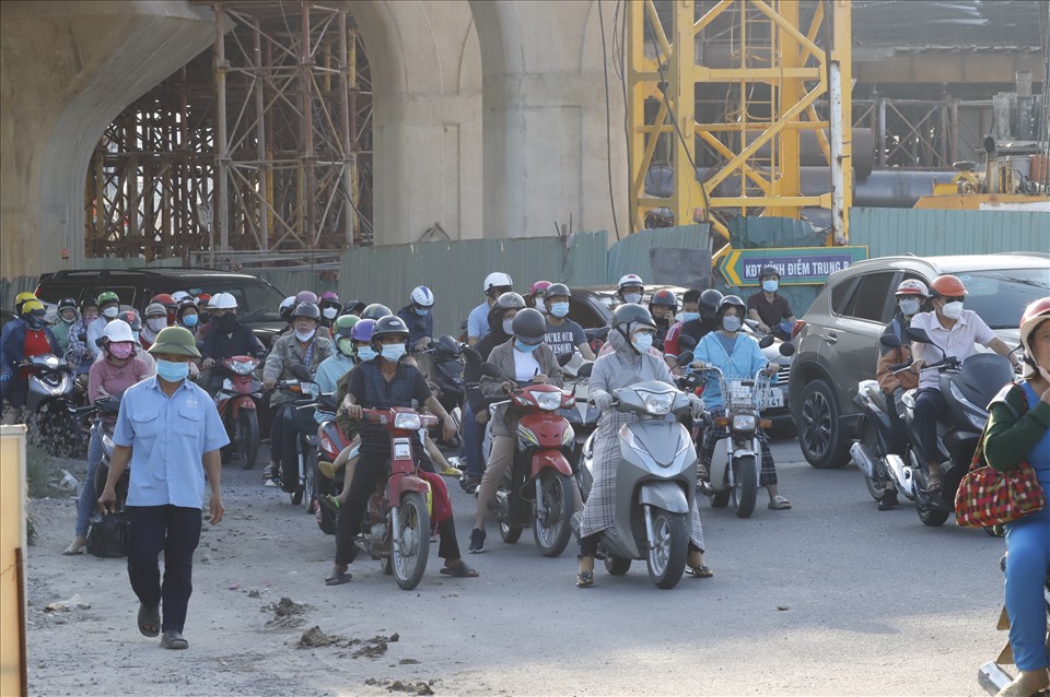 Đây là một trong những dự án trọng điểm của tỉnh Khánh Hòa. Dự án giải quyết ùn tắc giao thông ở điểm giao cắt đường sắt và đường 23 Tháng 10, kết nối đại lộ Nguyễn Tất Thành. Công trình sẽ tạo nên tuyến giao thông mới từ hướng bắc - nam mà không đi vào trung tâm thành phố.