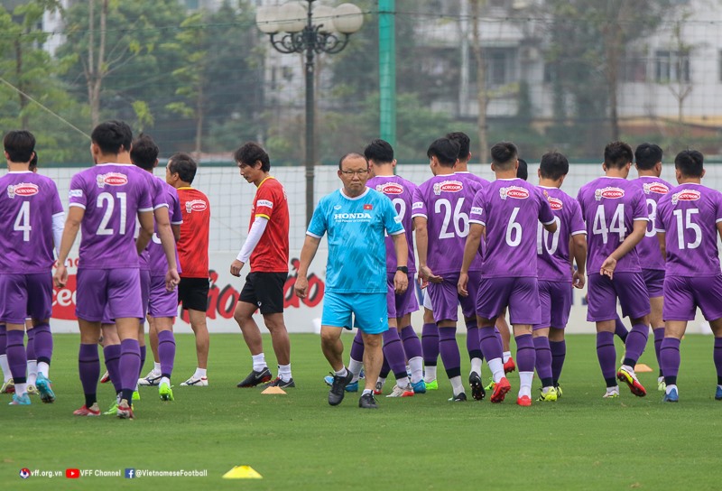 Huấn luyện viên Park Hang-seo siết kỷ luật với U23 Việt Nam. Ảnh: VFF