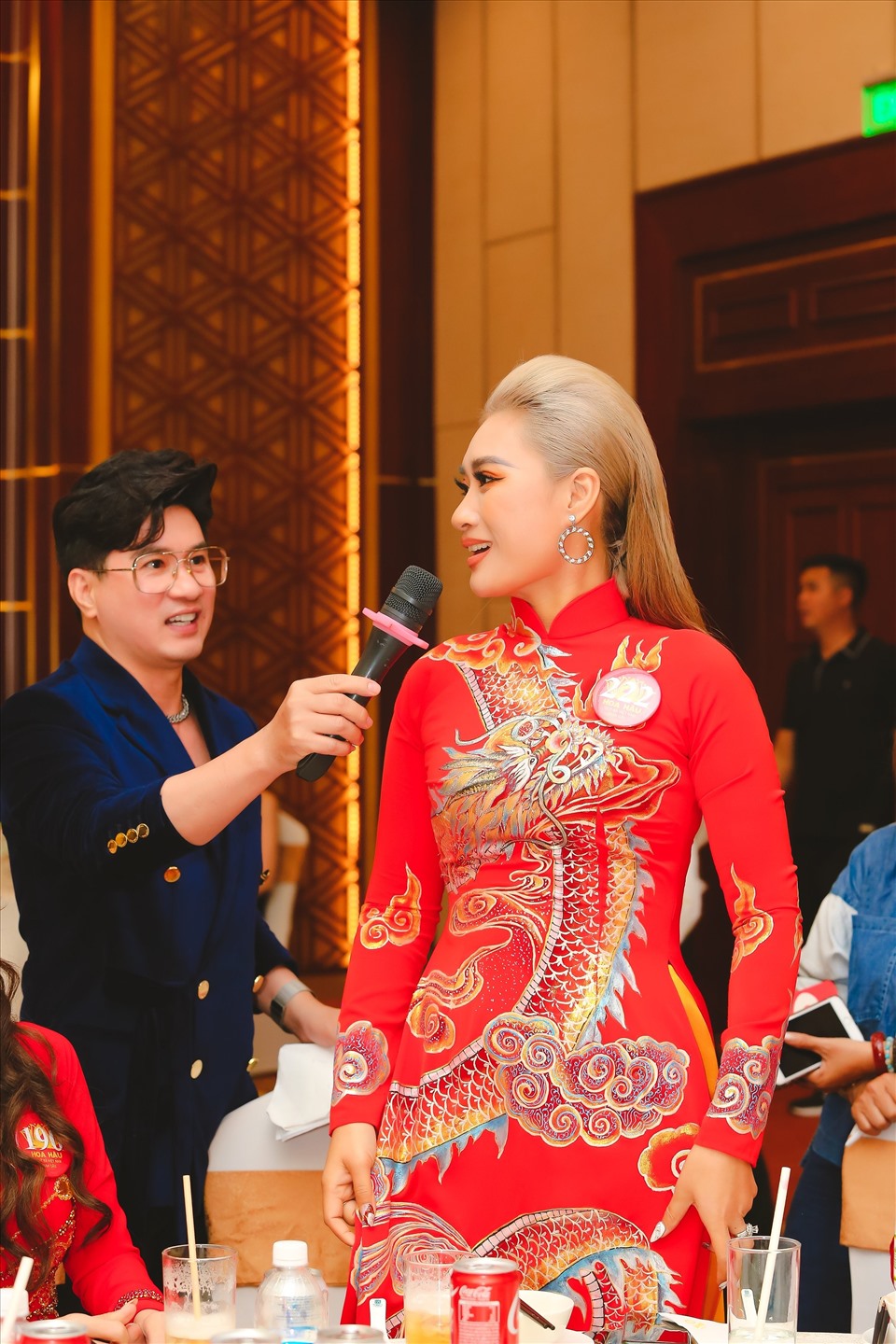 Nguyễn Thị Lan giành giải thưởng đầu của Hoa