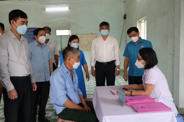 Đây là chương trình kí kết hợp tác giữa Trung tâm kiểm soát bệnh tật tỉnh với LĐLĐ tỉnh Yên Bái hàng năm đều tiến hành khám bệnh định kì cho hàng ngàn đoàn viên, công nhân lao động trên địa bàn.