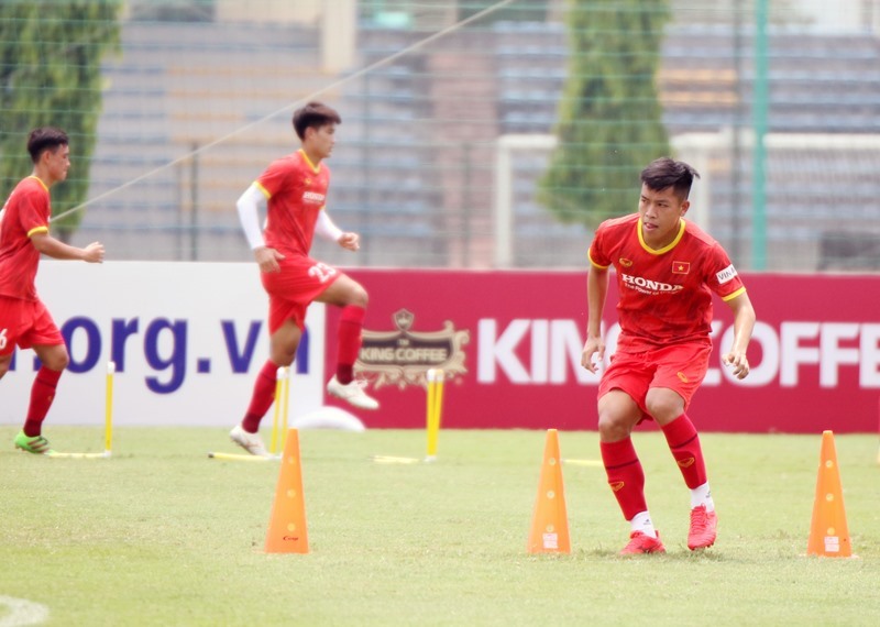 Tiền vệ Hữu Thắng được triệu tập lên U23 Việt Nam. Ảnh: VFF