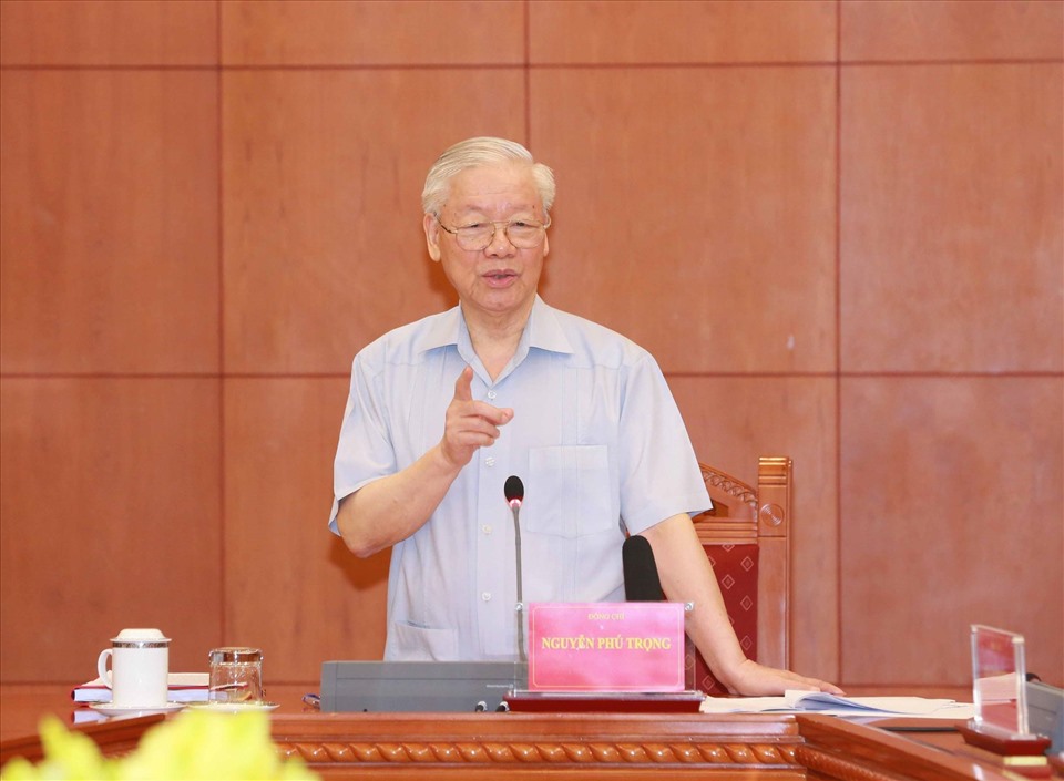 Tại cuộc họp, Tổng Bí thư Nguyễn Phú Trọng cho ý kiến chỉ đạo xử lý đối với các vụ án, vụ việc thuộc diện Ban Chỉ đạo theo dõi, chỉ đạo từ sau Phiên họp thứ 21 của Ban Chỉ đạo đến nay. (Ảnh: Trí Dũng/TTXVN)