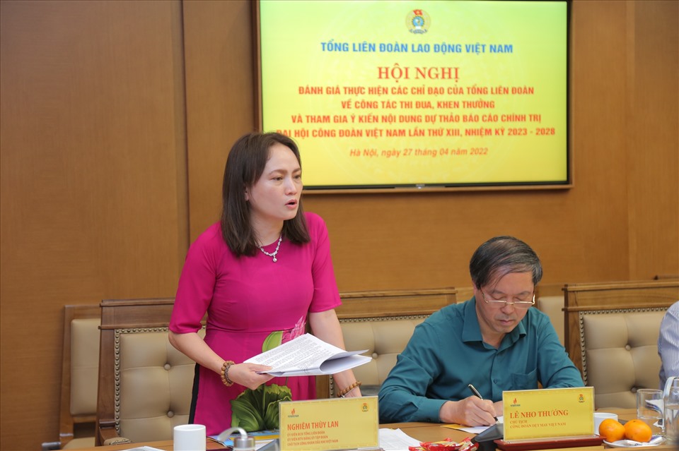 Chủ tịch Công đoàn Dầu khí Việt Nam Nghiêm Thùy Lan phát biểu tại Hội nghị. Ảnh: CDĐ