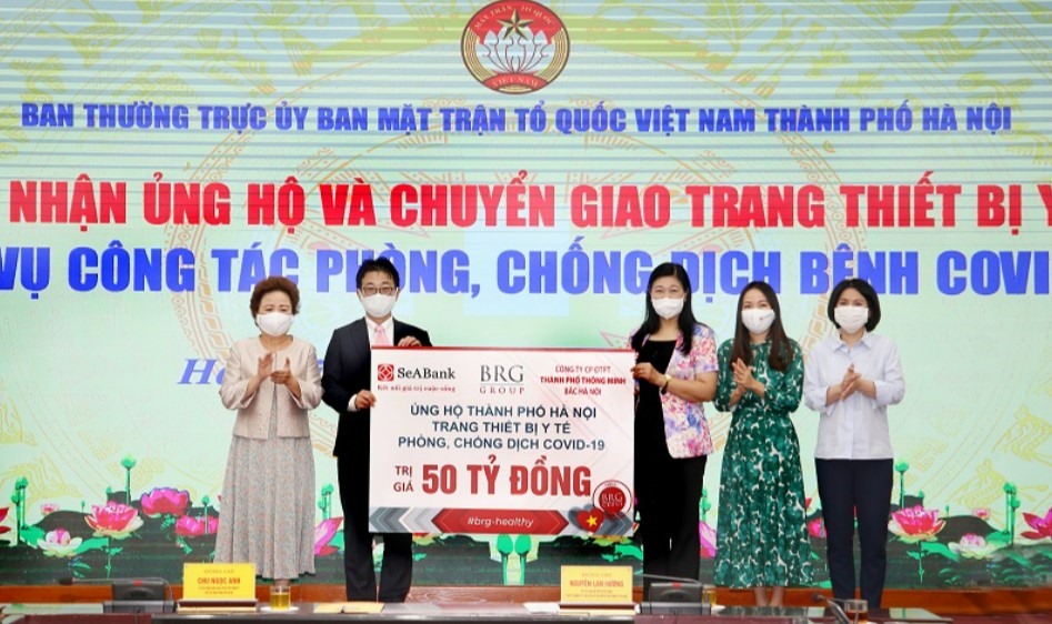 Tập đoàn BRG, Ngân hàng SeABank và Công ty Thành phố Thông minh Bắc Hà Nội ủng hộ TP. Hà Nội trang thiết bị y tế trị giá 50 tỉ đồng