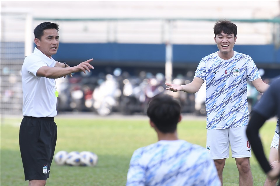 Chiều 27.4, Hoàng Anh Gia Lai tiếp tục có buổi tập chuẩn bị cho các trận đấu tại vòng bảng AFC Champions League 2022.