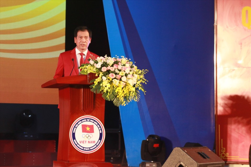 Phó Tổng cục trưởng phụ trách Tổng cục Thể thao Việt Nam, Trưởng đoàn Tràn Đức Phấn phát biểu tại Lễ xuất quân. Ảnh: Minh Đức