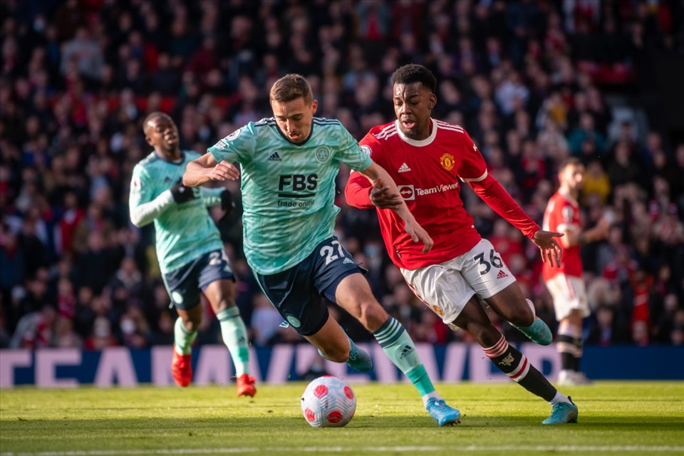 Elanga bị Manchester United giao nhiệm vụ quá khả năng. Ảnh: AFP
