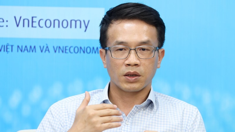 Ông Khổng Phan Đức, Chủ tịch HĐTV VietinBank Capital phát biểu tại toạ đàm. Ảnh: Chu Xuân Khoa.