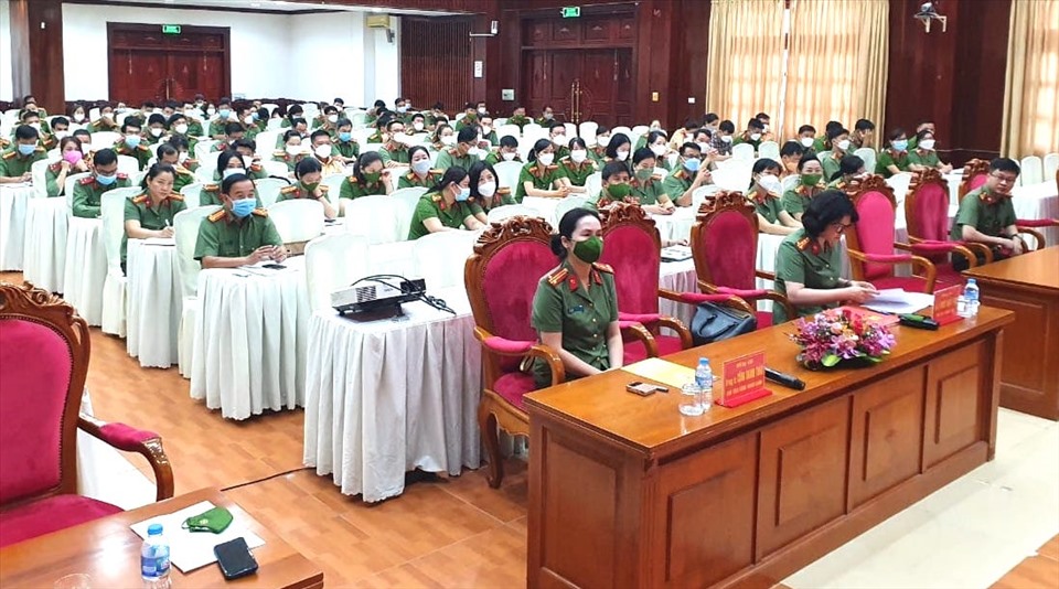 Các cán bộ công đoàn Công an Nhân dân dự lớp tập huấn. Ảnh: CĐCA