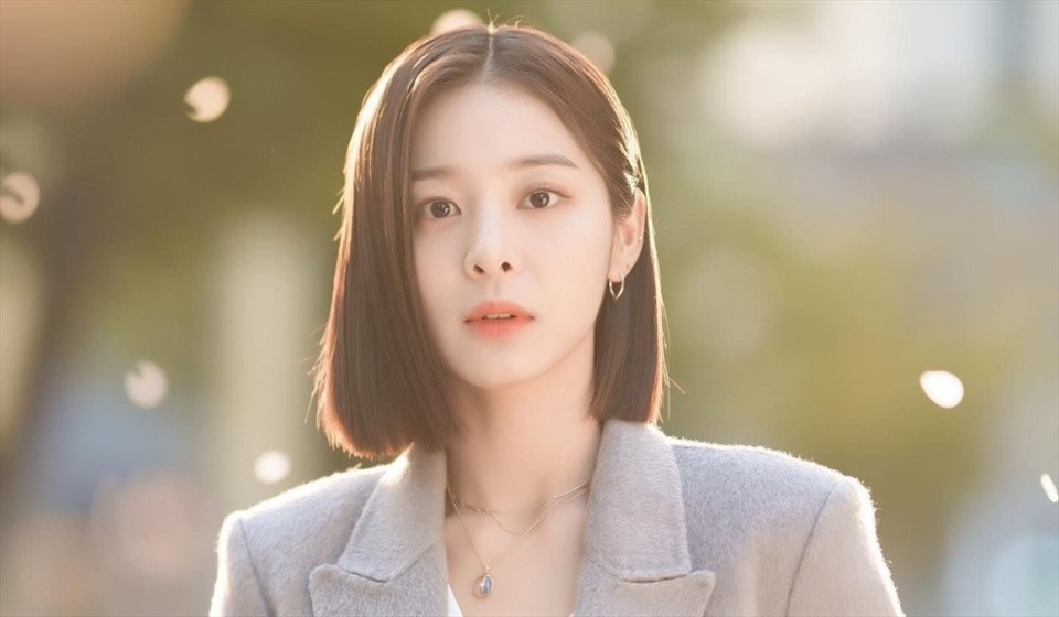 Nữ diễn viên Seol In Ah phim “Hẹn hò chốn công sở” chia tay công ty chủ quản - OUI Entertainment.