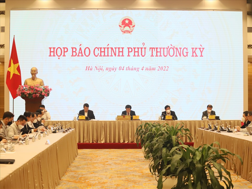 Toàn cảnh họp báo chiều 4.4. Ảnh: Phạm Đông